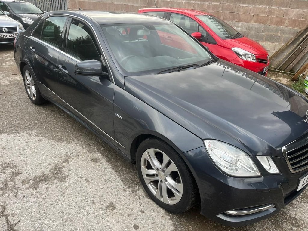 Mercedes-Benz E-Class Listing Image