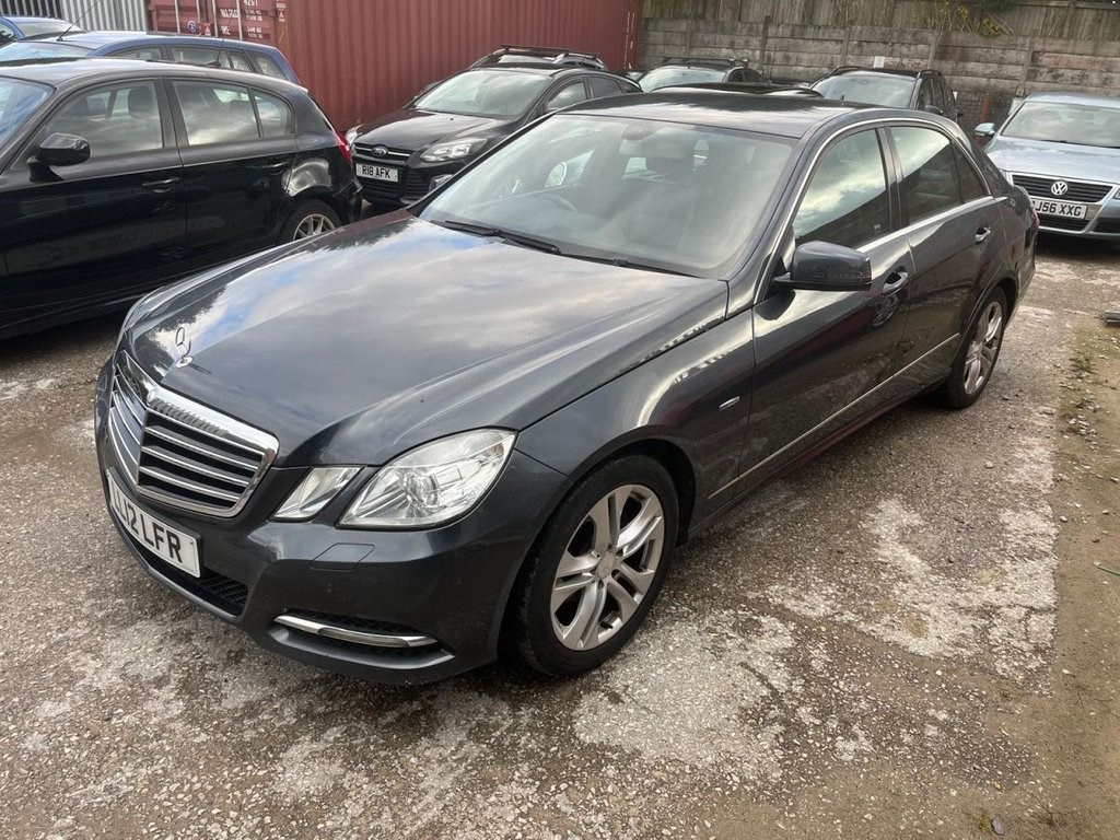 Mercedes-Benz E-Class Listing Image