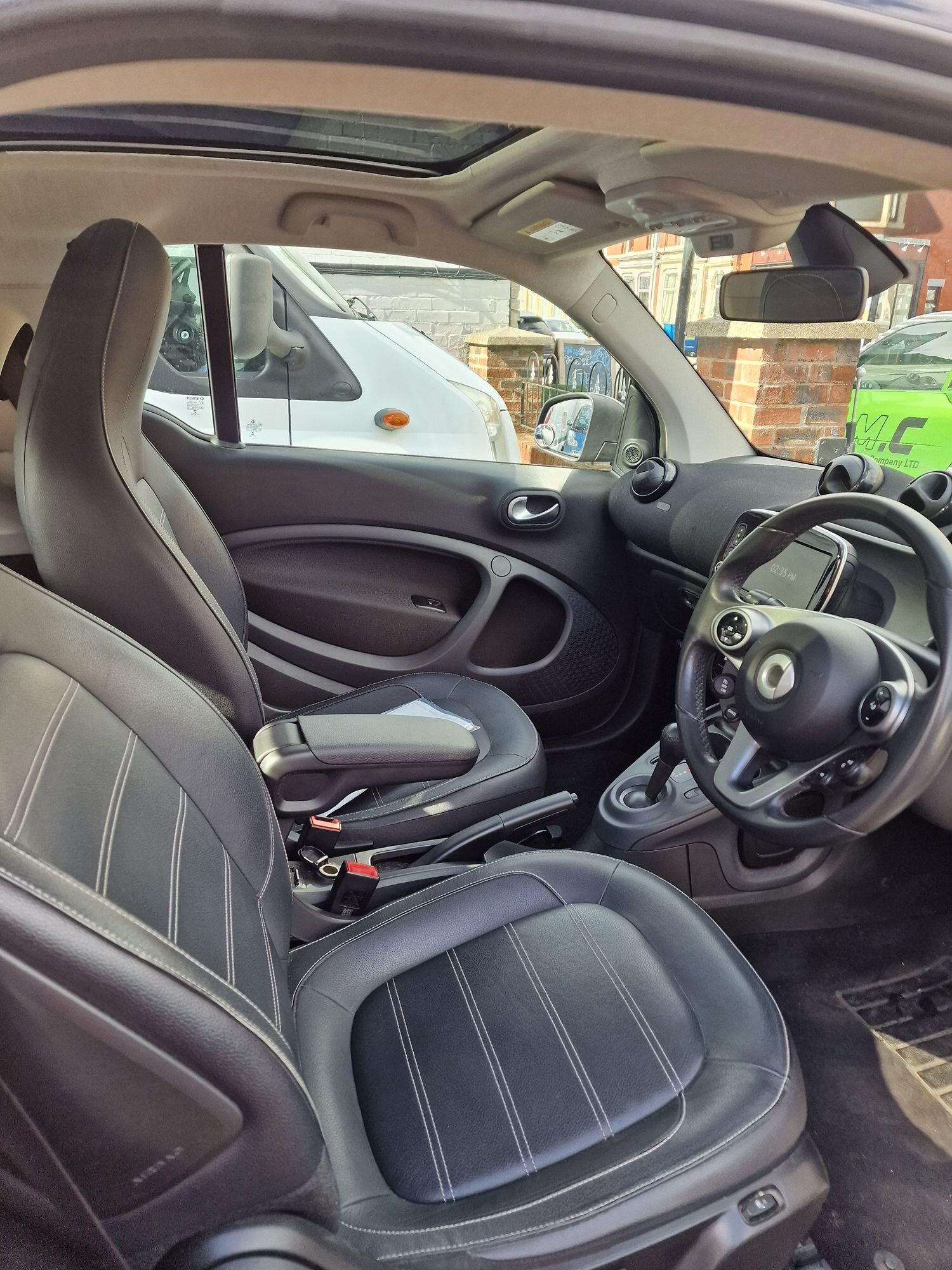 Smart fortwo Listing Image