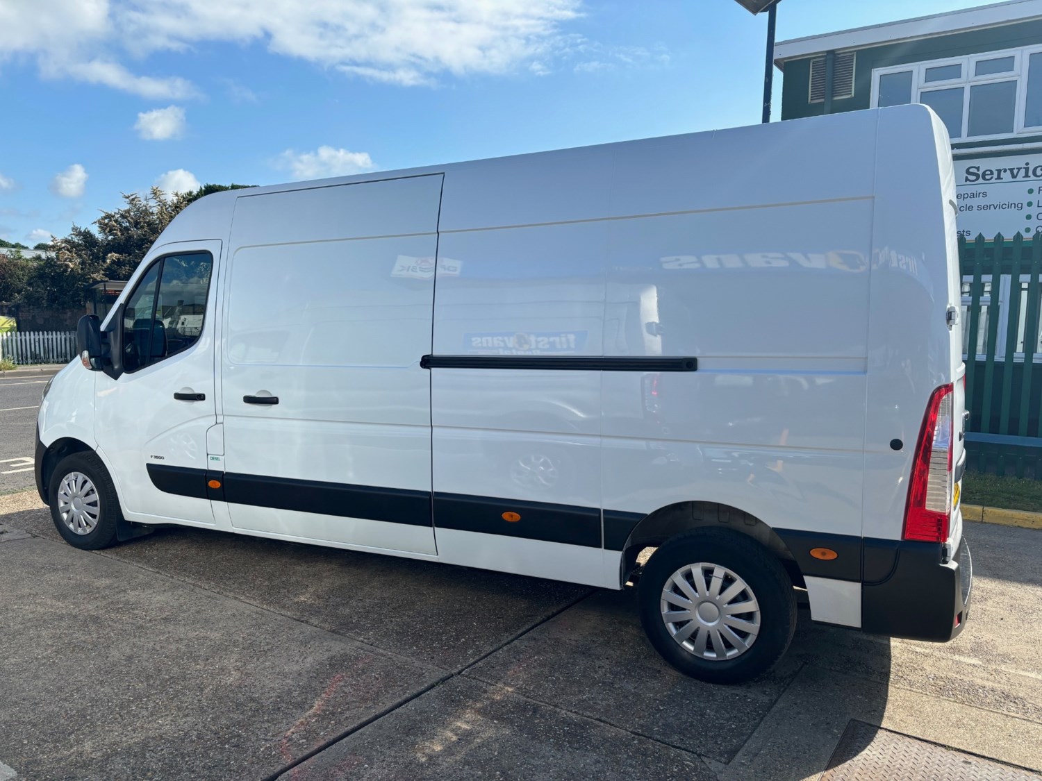 Vauxhall Movano Listing Image