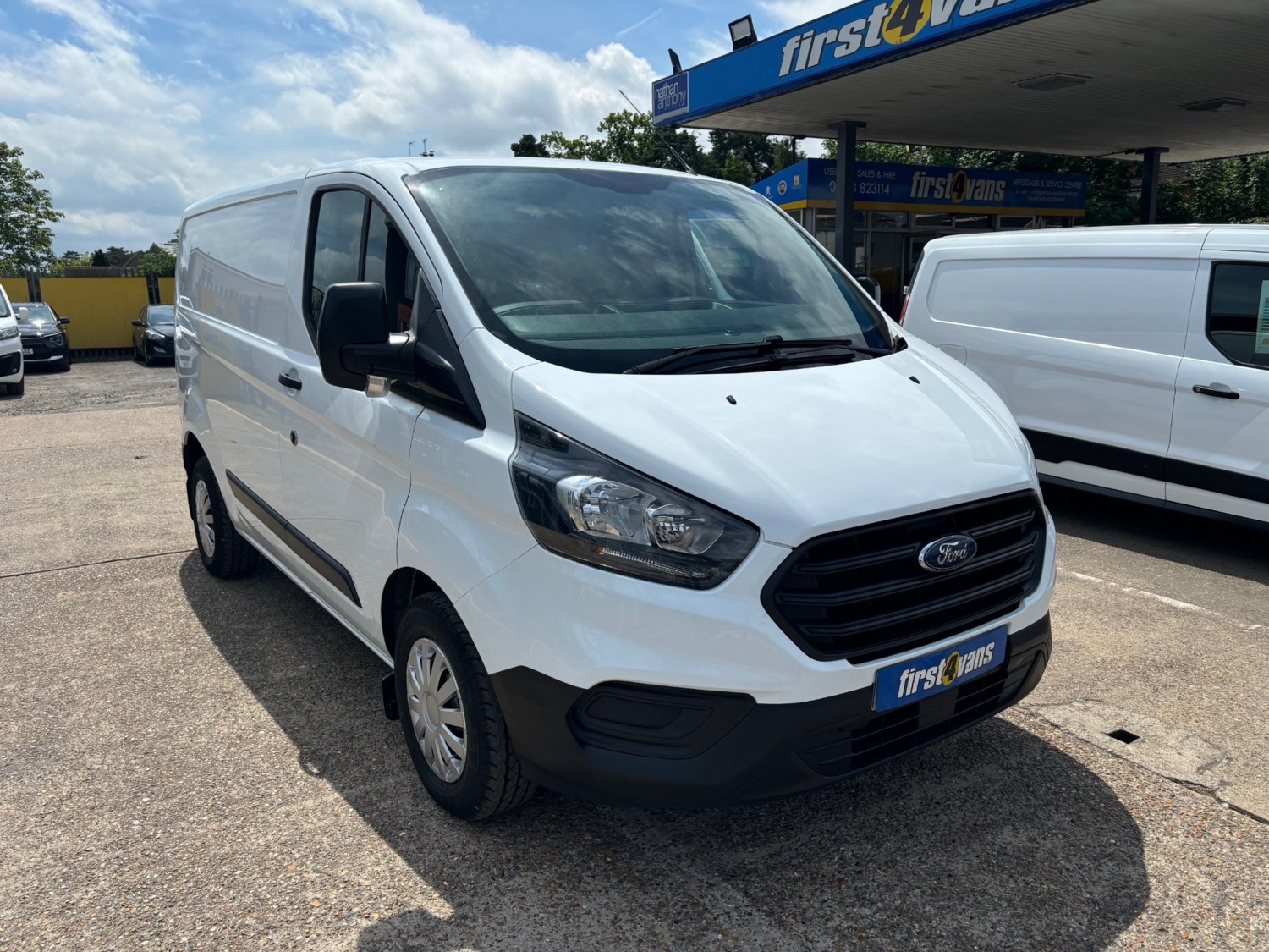 Ford Transit Custom Listing Image