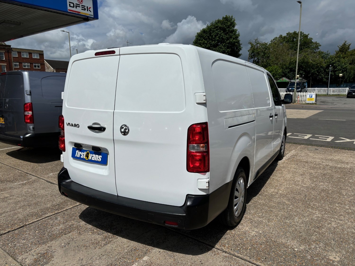 Vauxhall Vivaro Listing Image