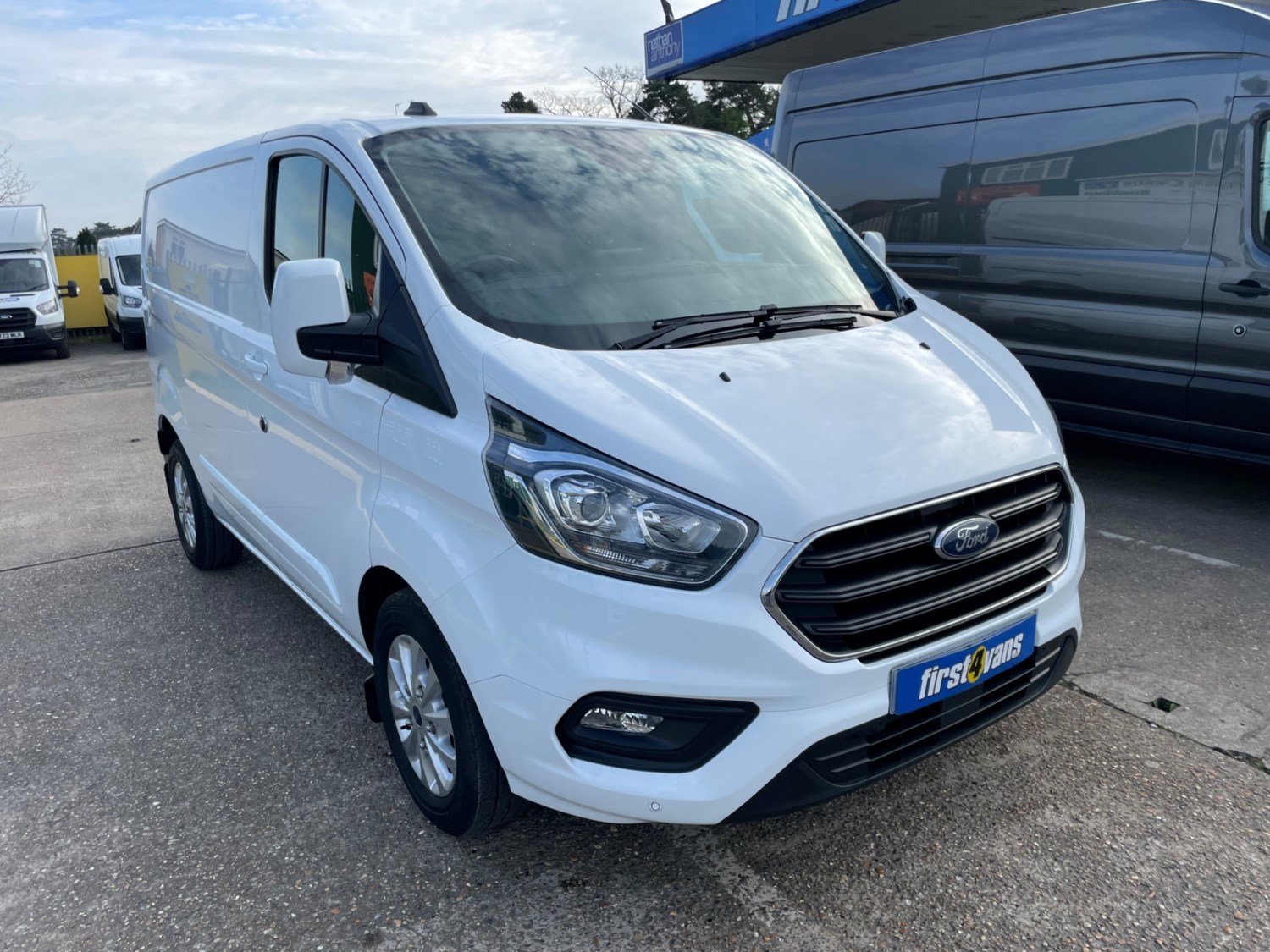 Ford Transit Custom Listing Image