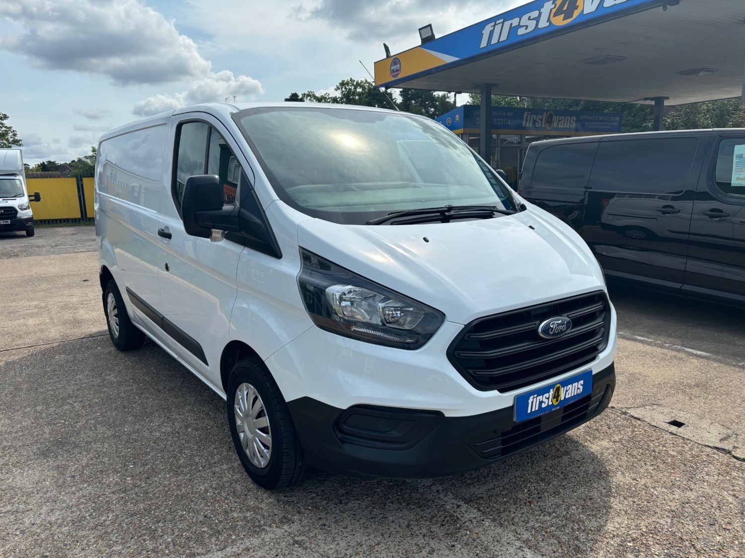 Ford Transit Custom Listing Image