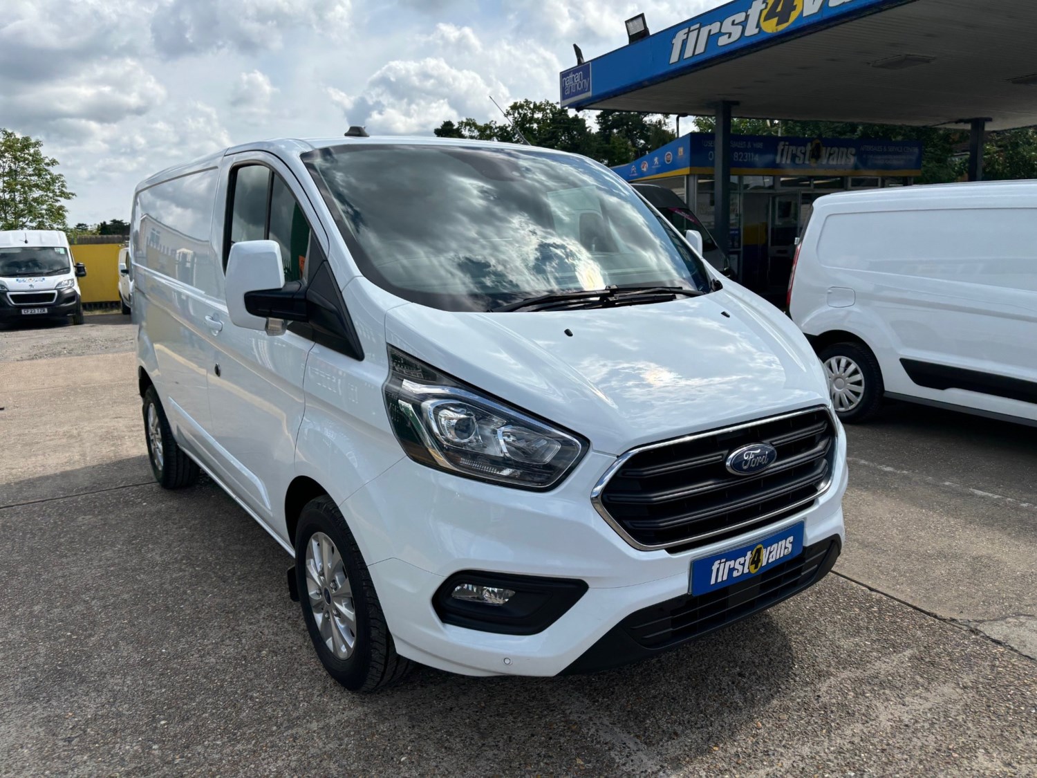 Ford Transit Custom Listing Image