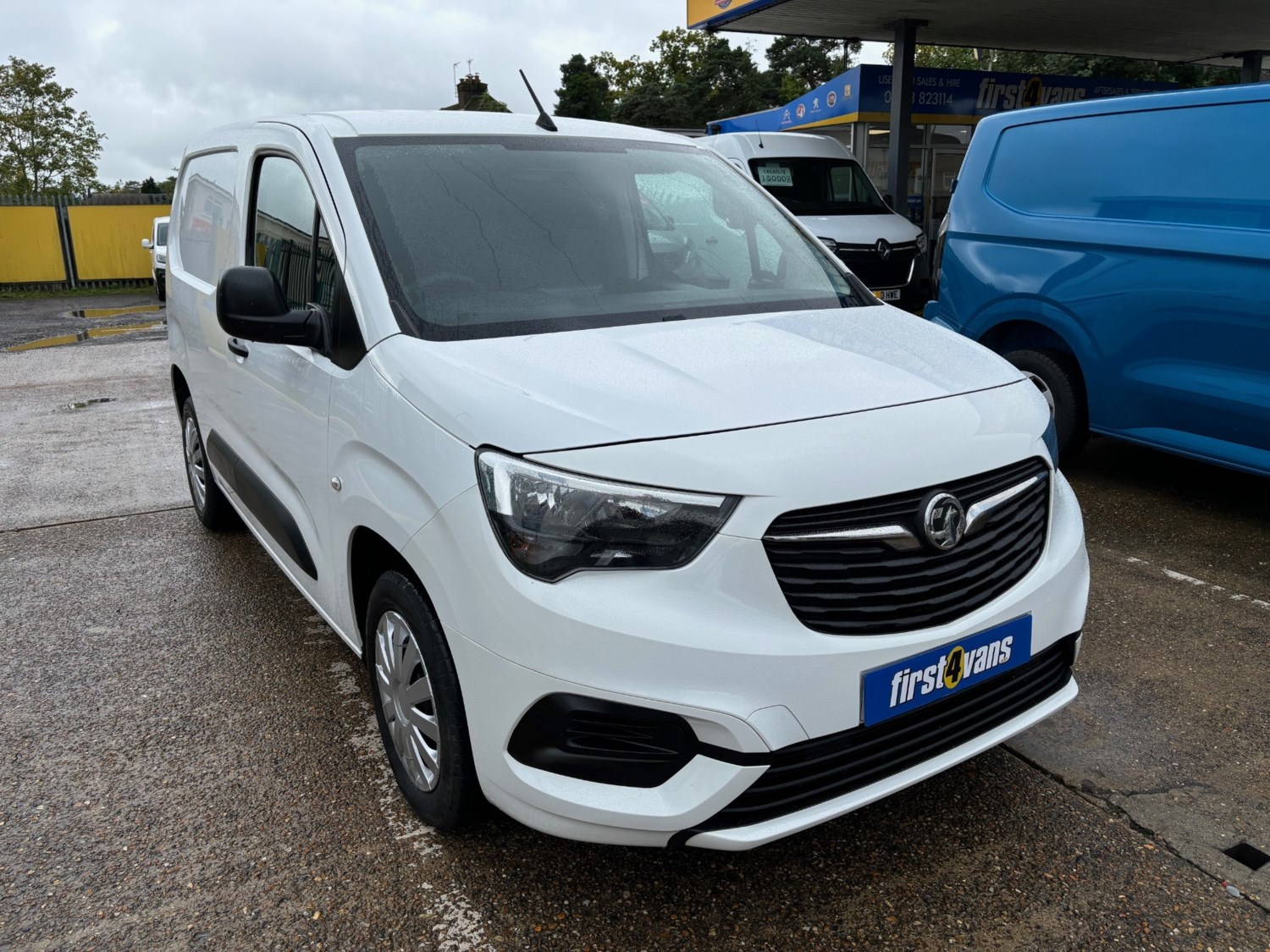 Vauxhall Combo Listing Image