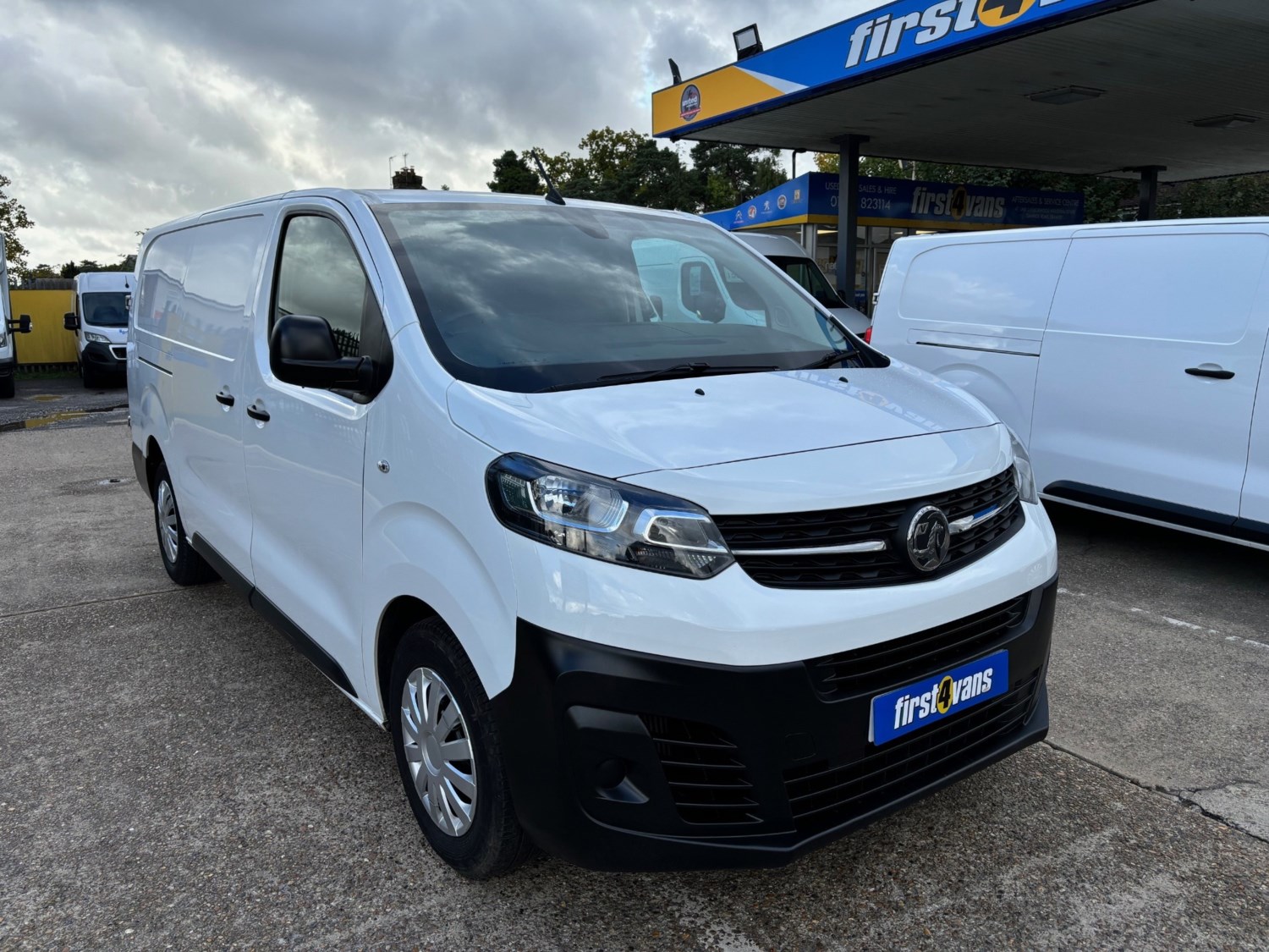 Vauxhall Vivaro Listing Image