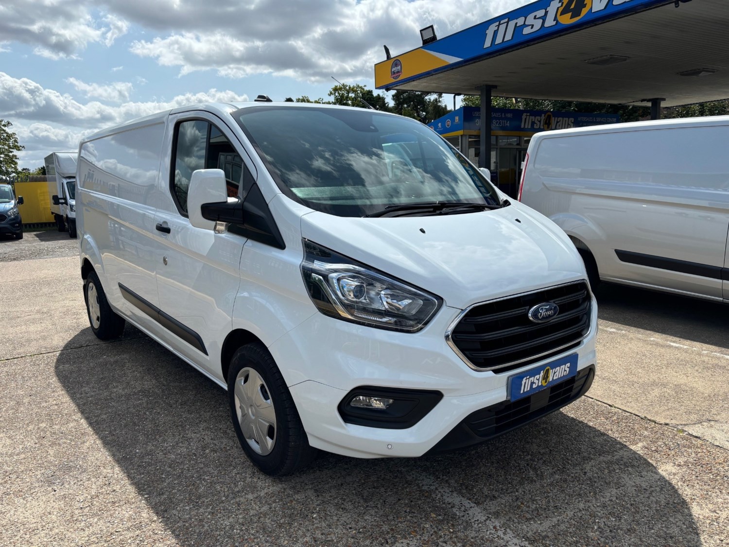 Ford Transit Custom Listing Image