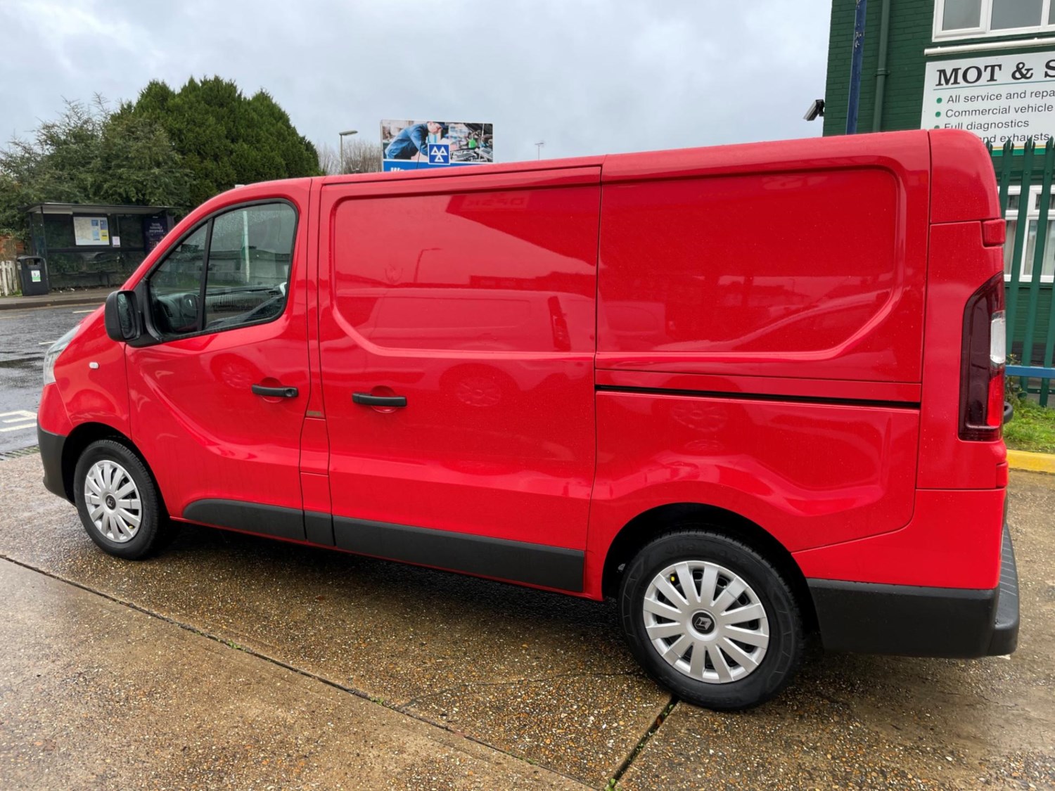 Renault Trafic Listing Image