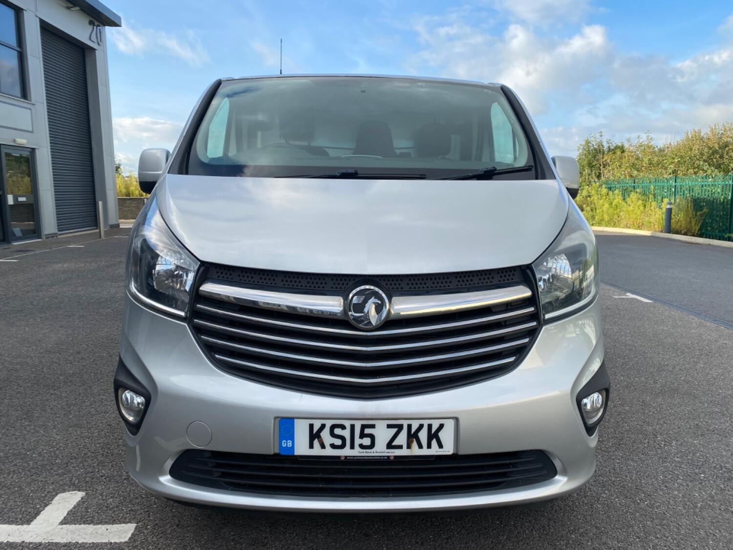 Vauxhall Vivaro Listing Image