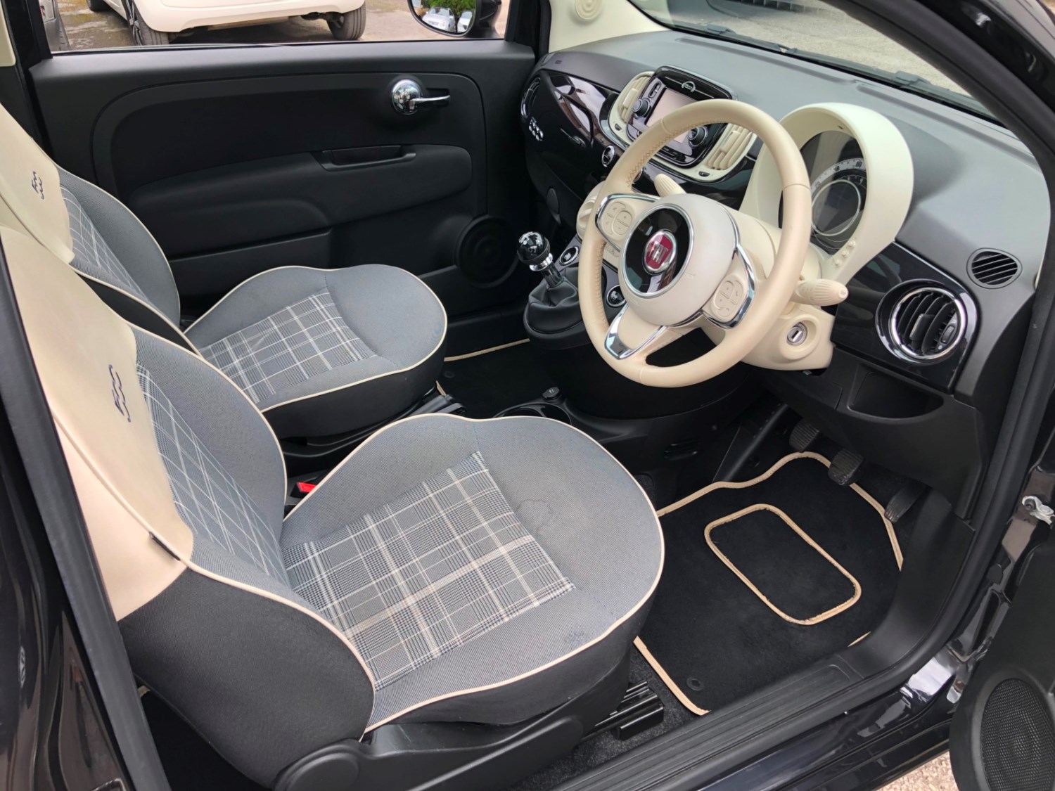 Fiat 500 Listing Image