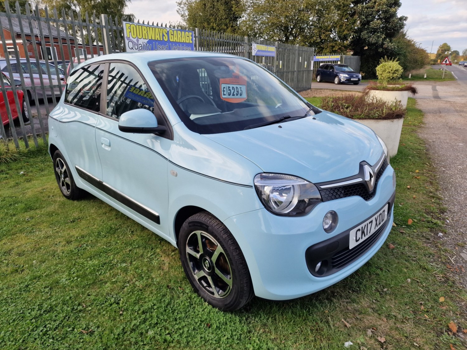 Renault Twingo Listing Image