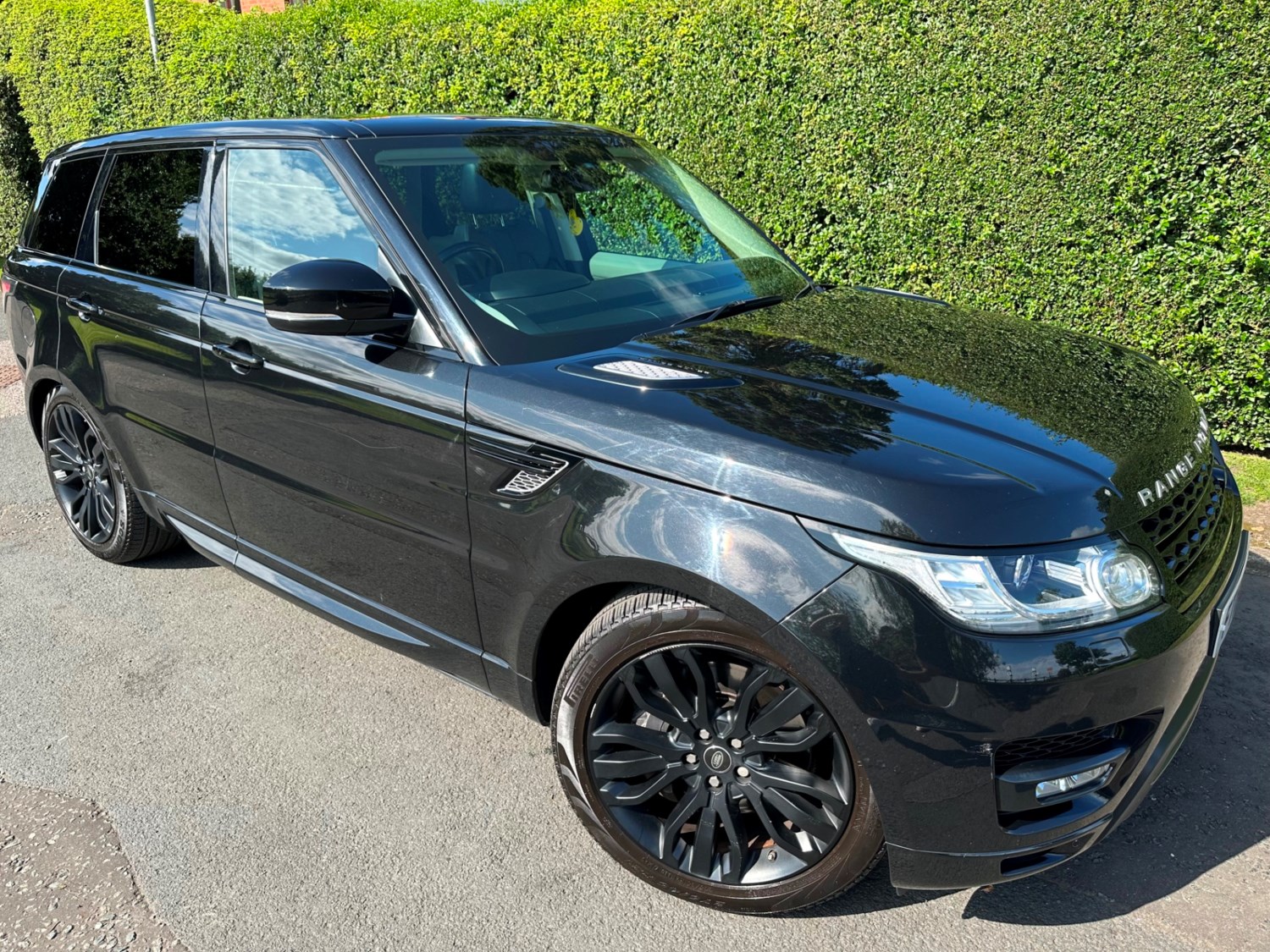 Land Rover Range Rover Sport Listing Image