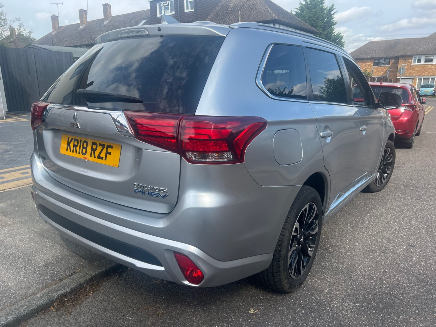 Mitsubishi Outlander Listing Image