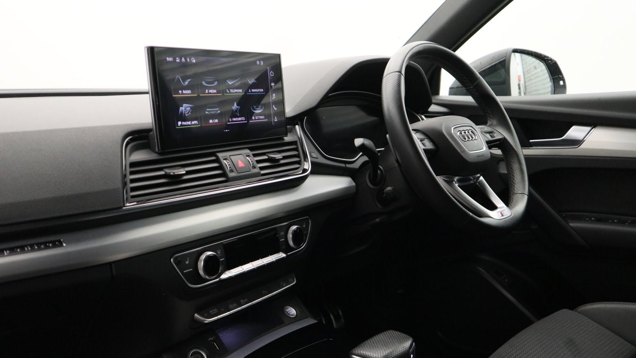 Audi Q5 Listing Image