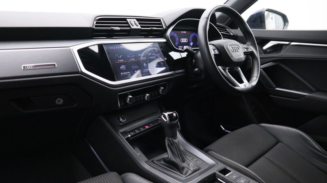 Audi Q3 Listing Image