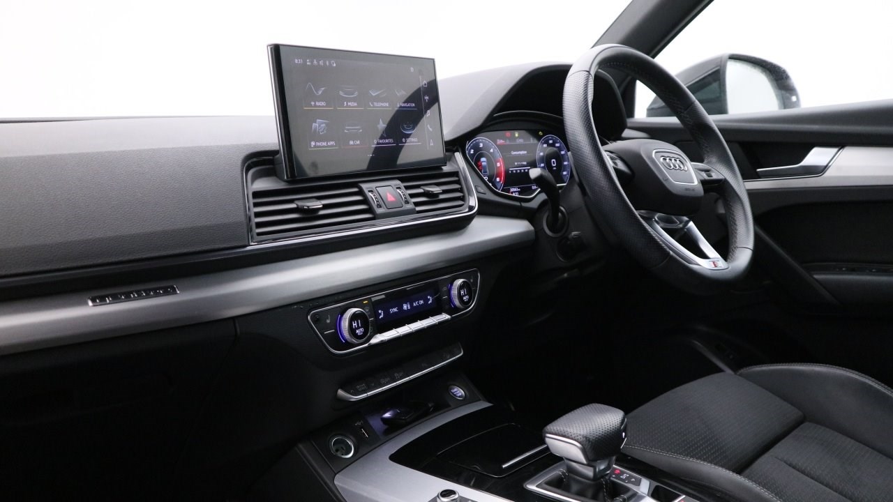 Audi Q5 Listing Image