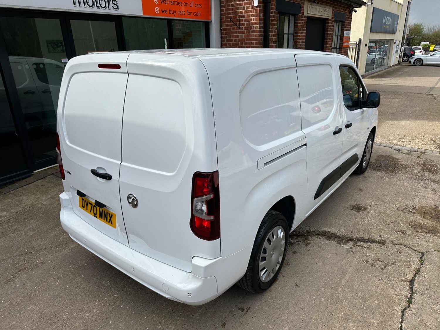 Vauxhall Combo Listing Image