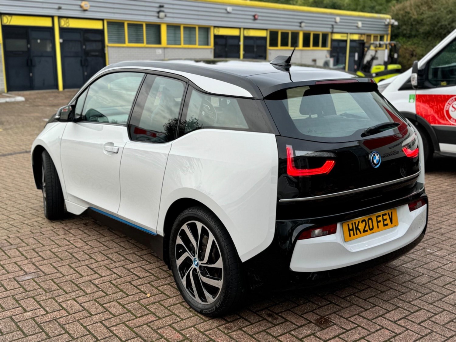 BMW i3 Listing Image