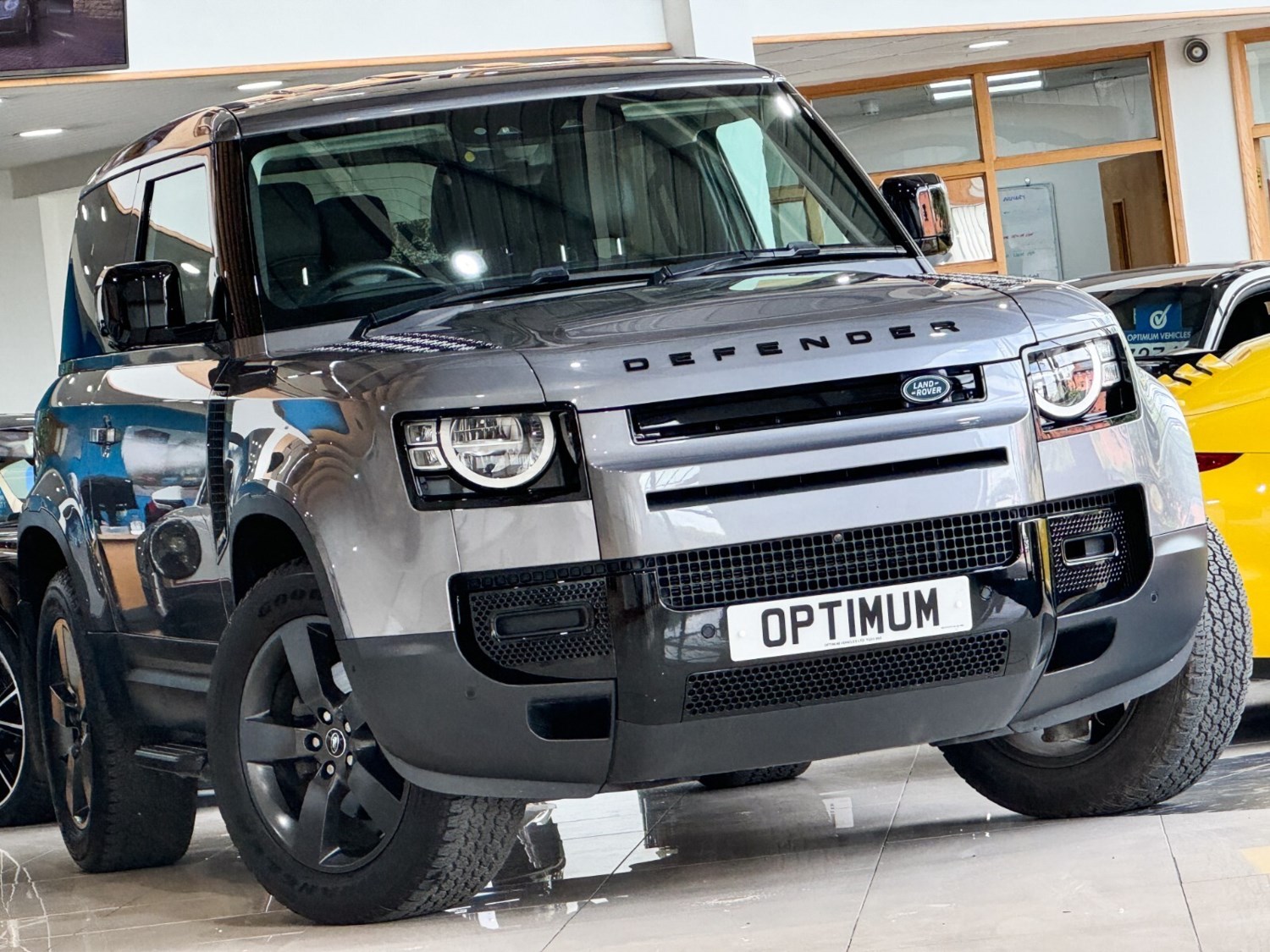 Land Rover Defender Listing Image