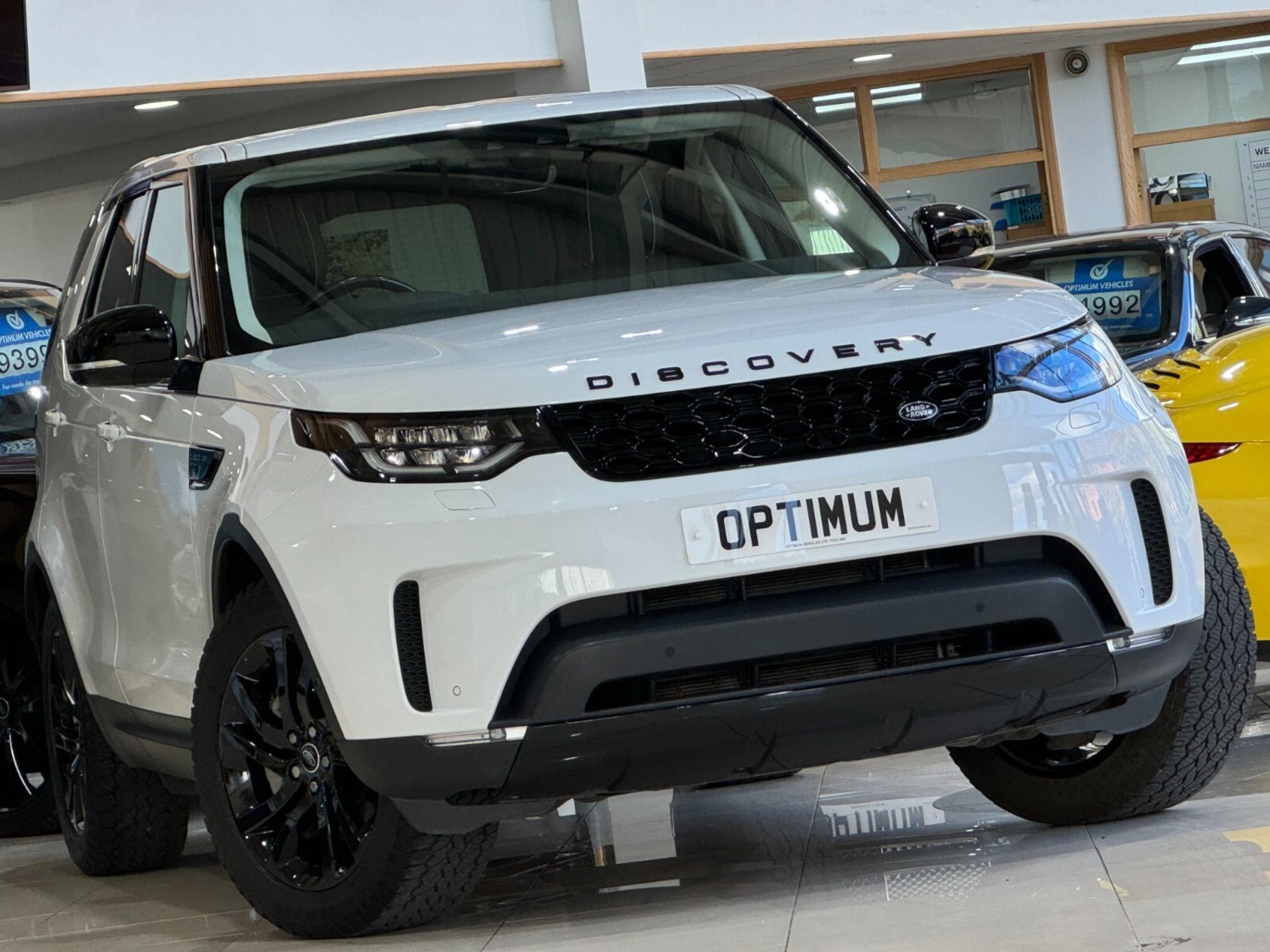 Land Rover Discovery Listing Image