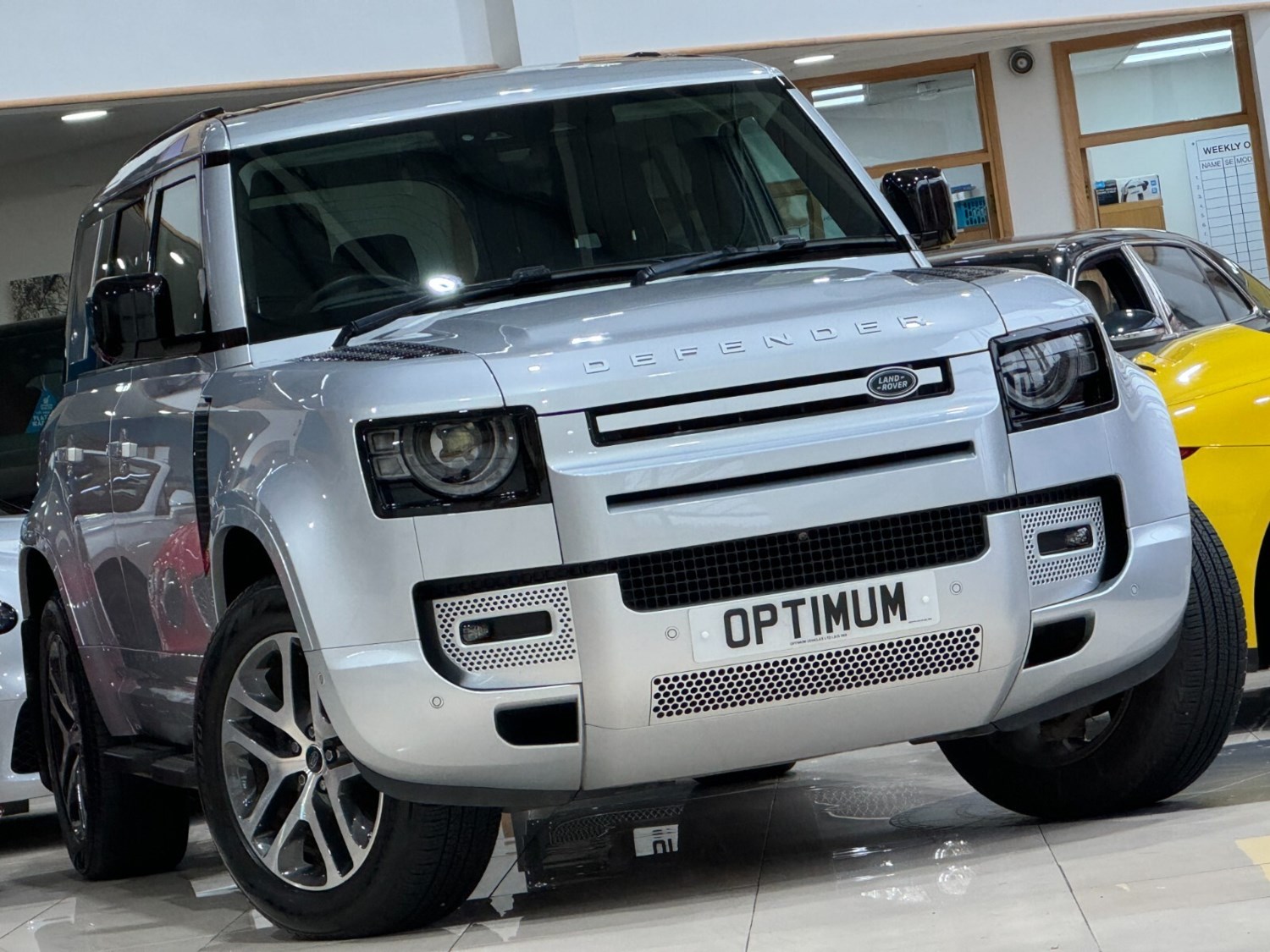 Land Rover Defender Listing Image