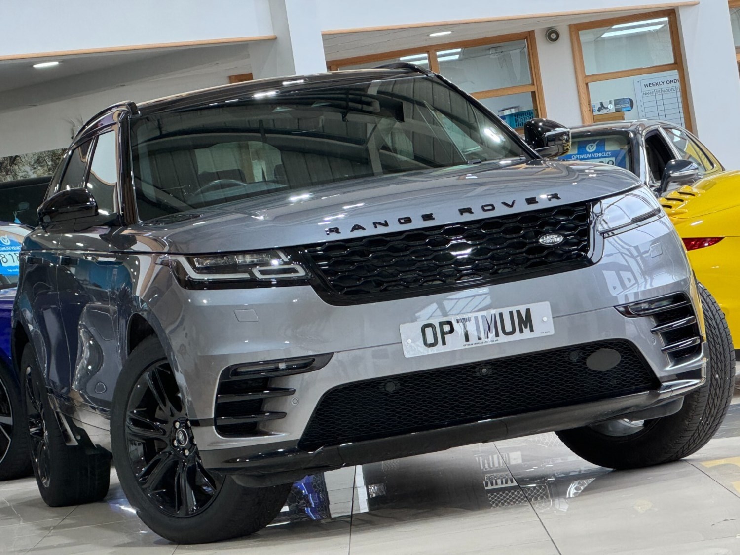 Land Rover Range Rover Velar Listing Image