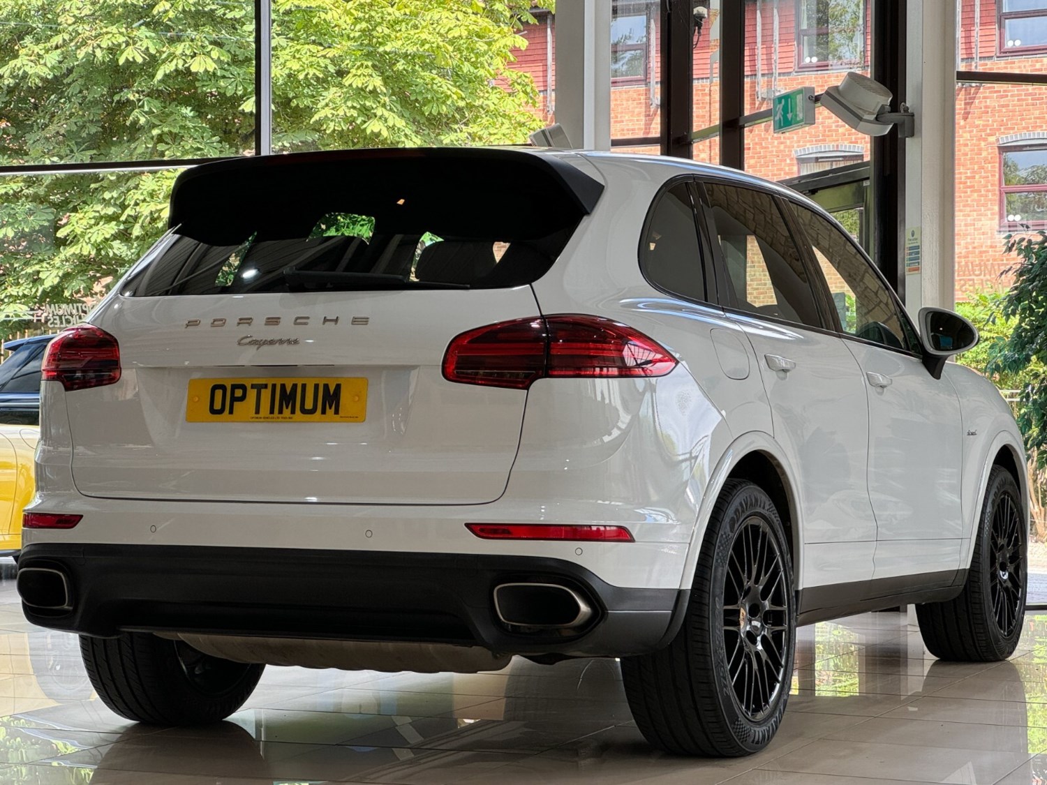 Porsche Cayenne Listing Image