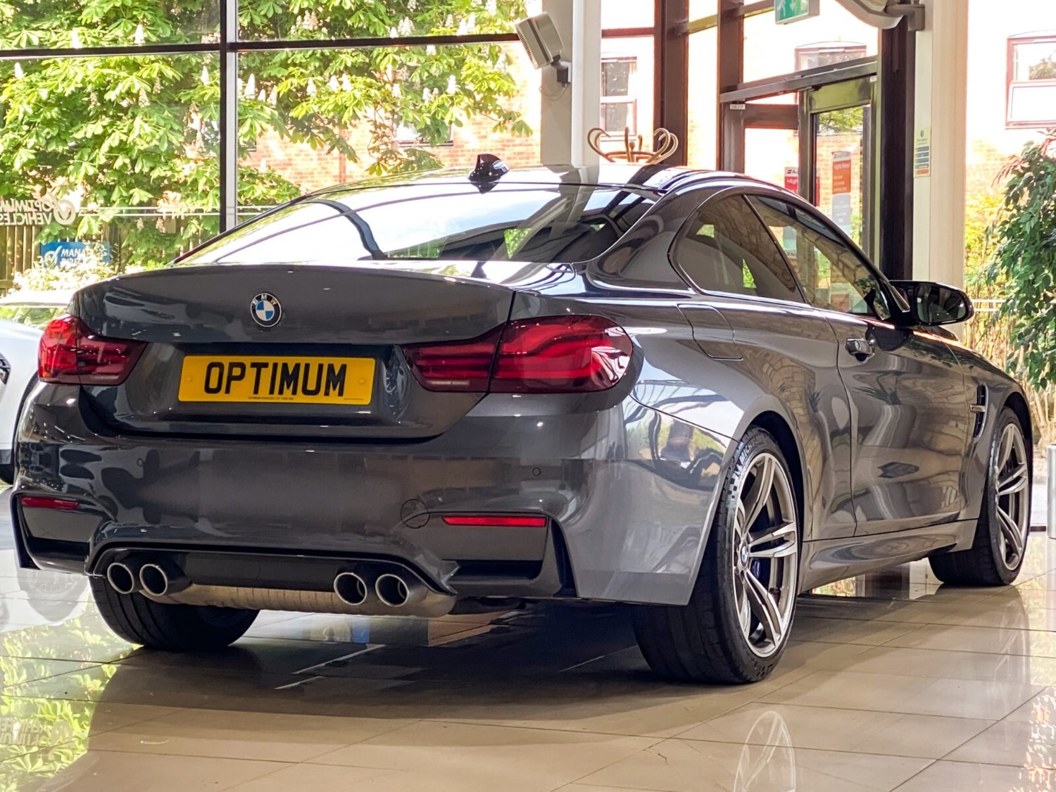 BMW M4 Listing Image