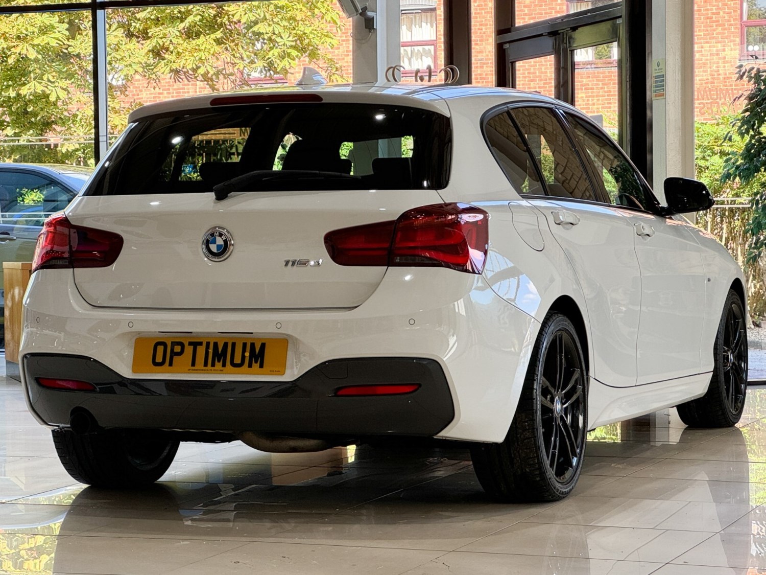 BMW 1 Series Listing Image