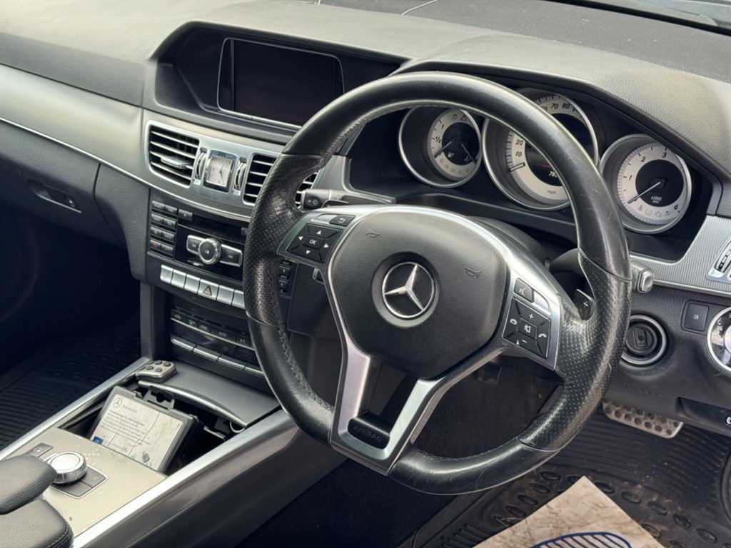 Mercedes-Benz E-Class Listing Image