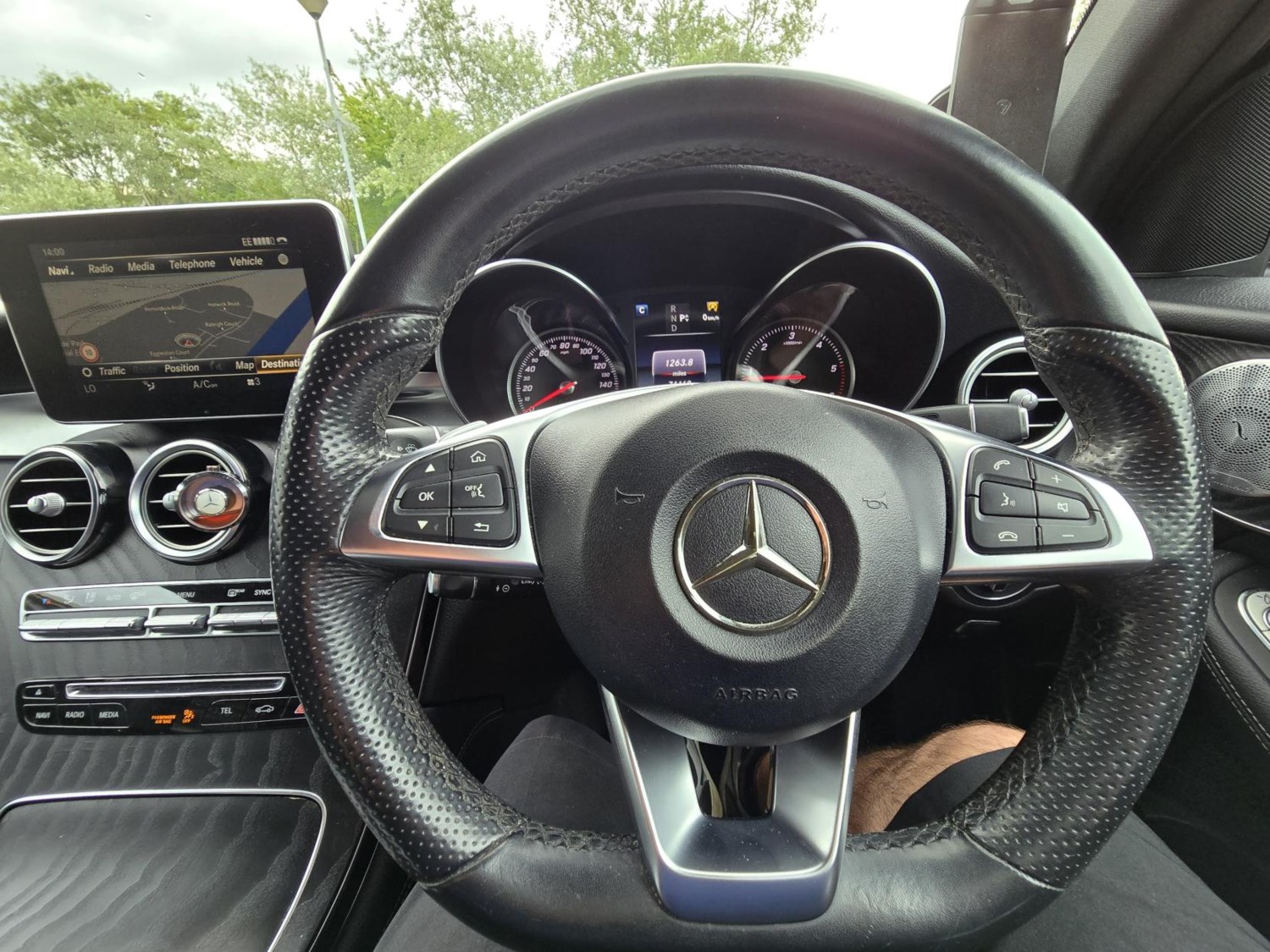 Mercedes-Benz GLC Listing Image