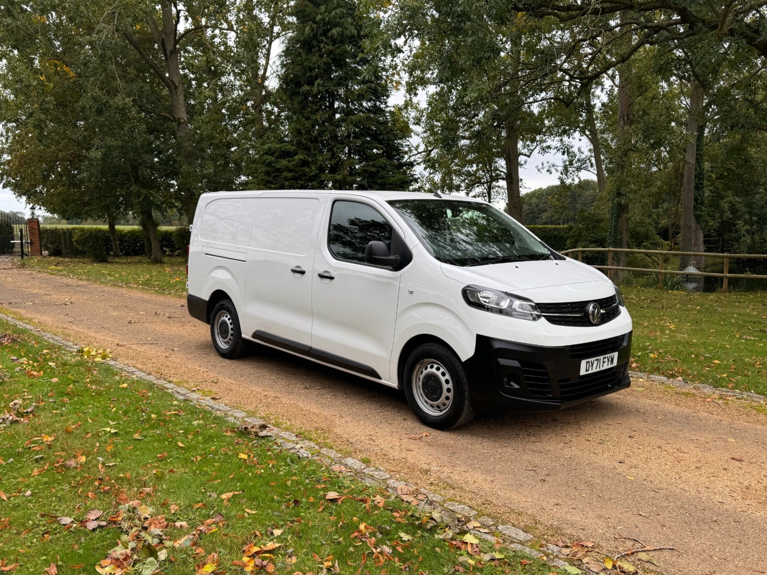 Vauxhall Vivaro Listing Image