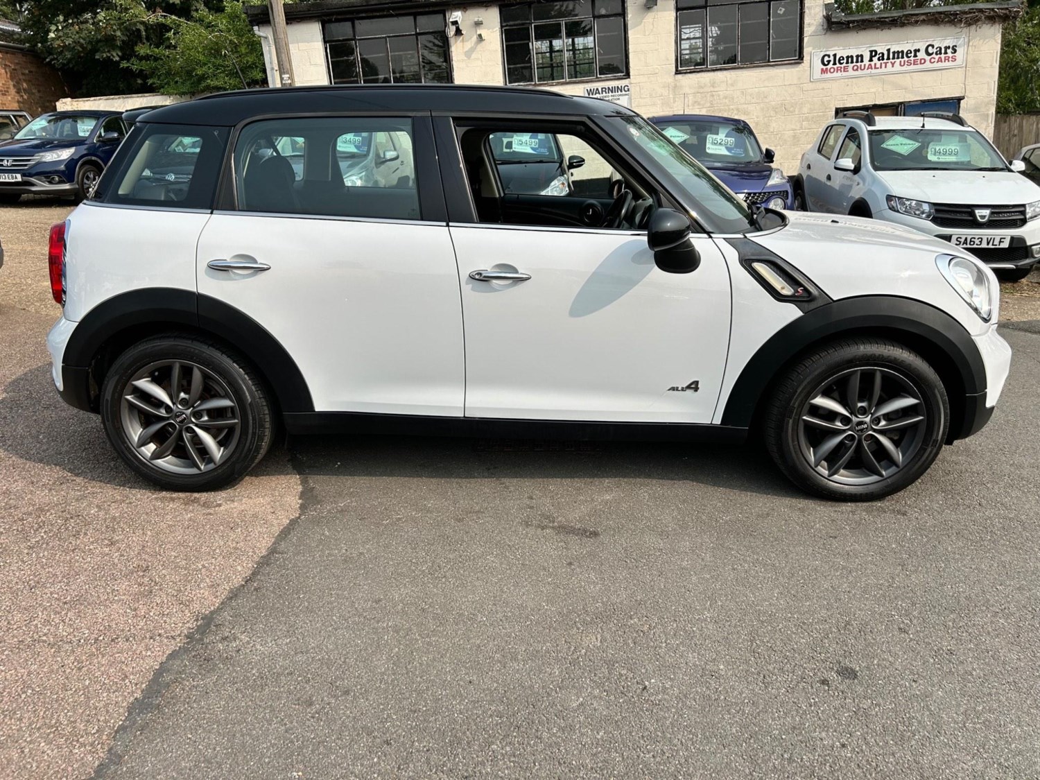 MINI Countryman Listing Image