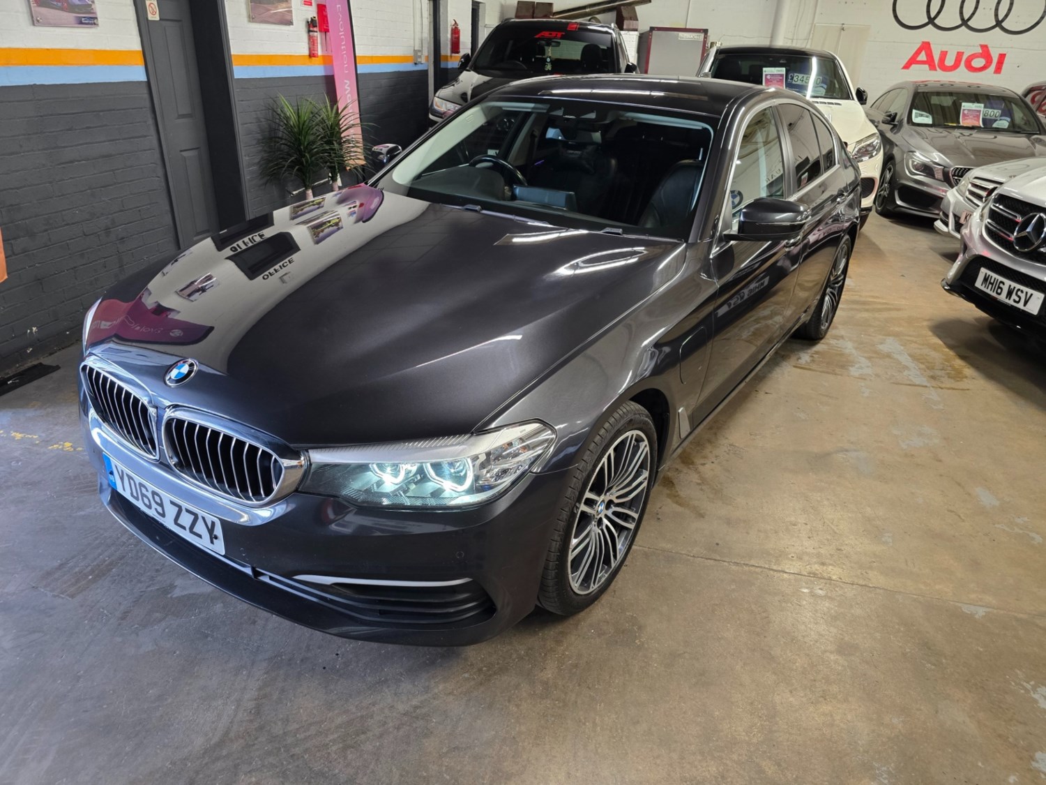 BMW 5 Series Listing Image