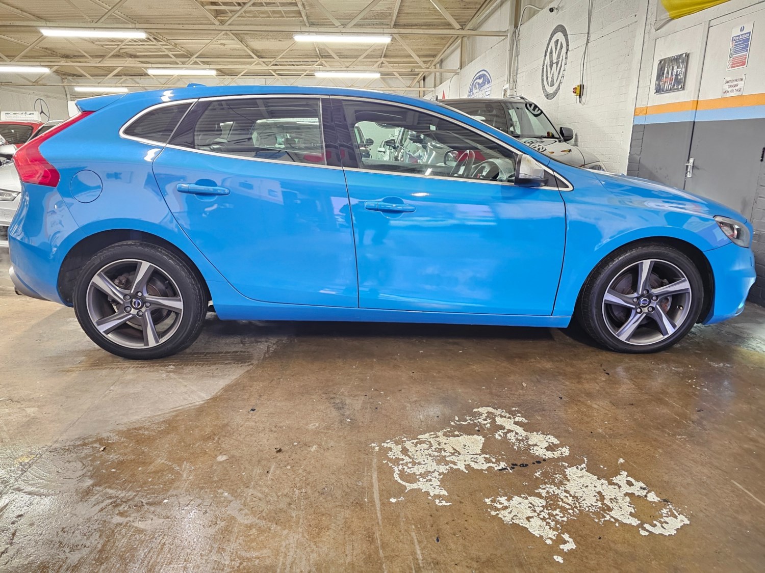 Volvo V40 Listing Image