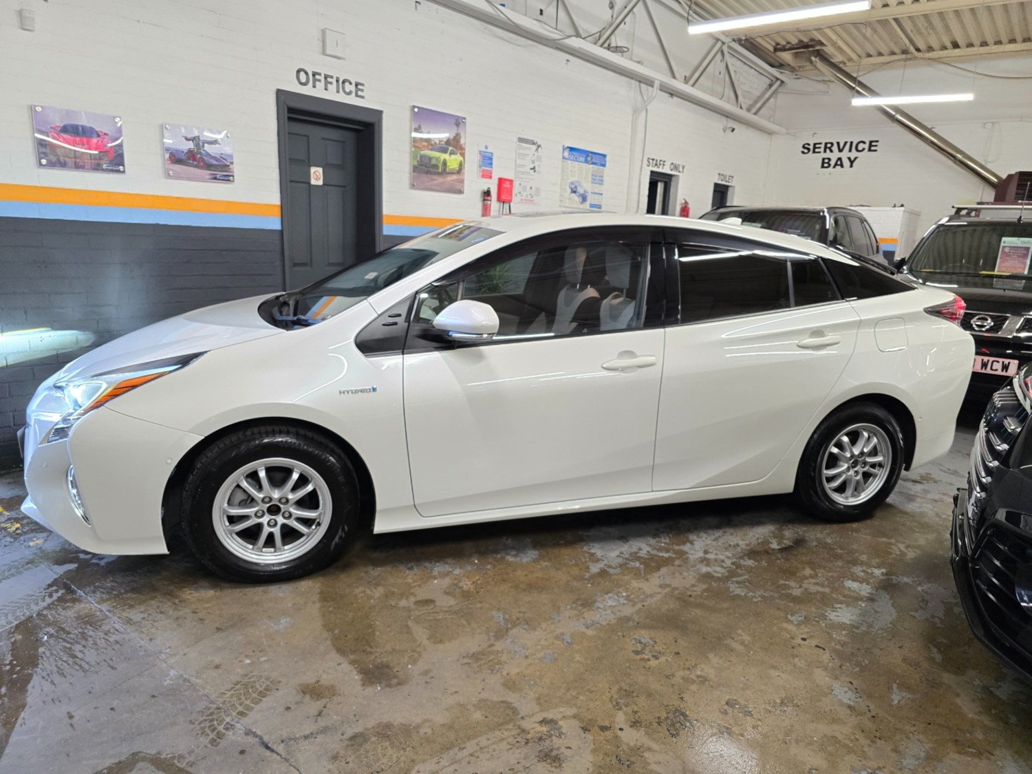 Toyota Prius Listing Image