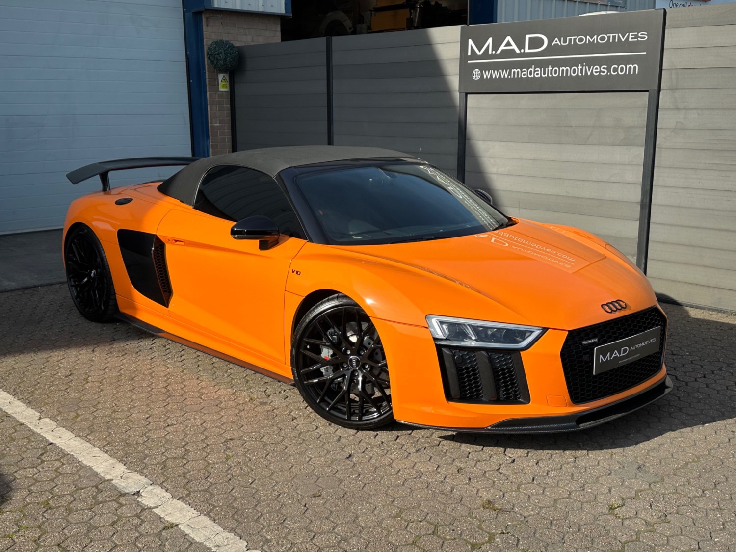 Audi R8 Listing Image