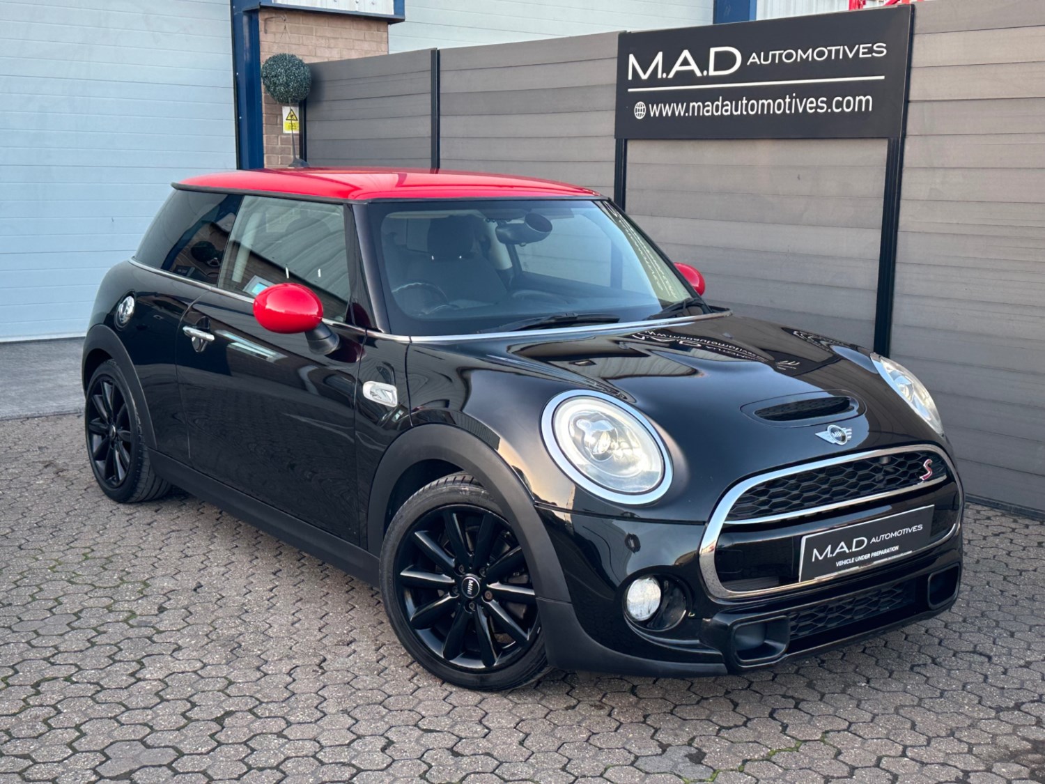 MINI Hatch Listing Image