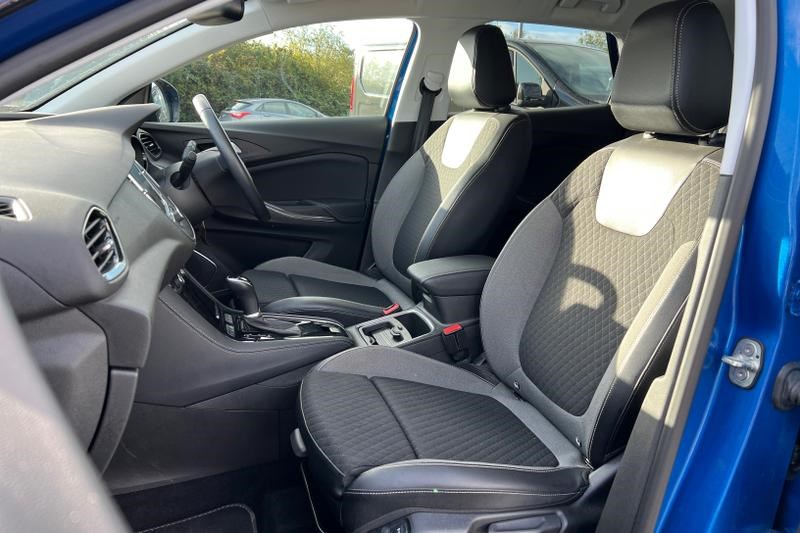 Vauxhall Grandland X Listing Image