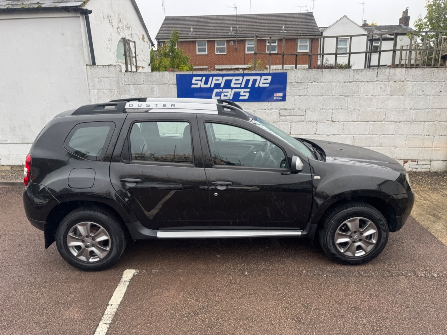 Dacia Duster Listing Image