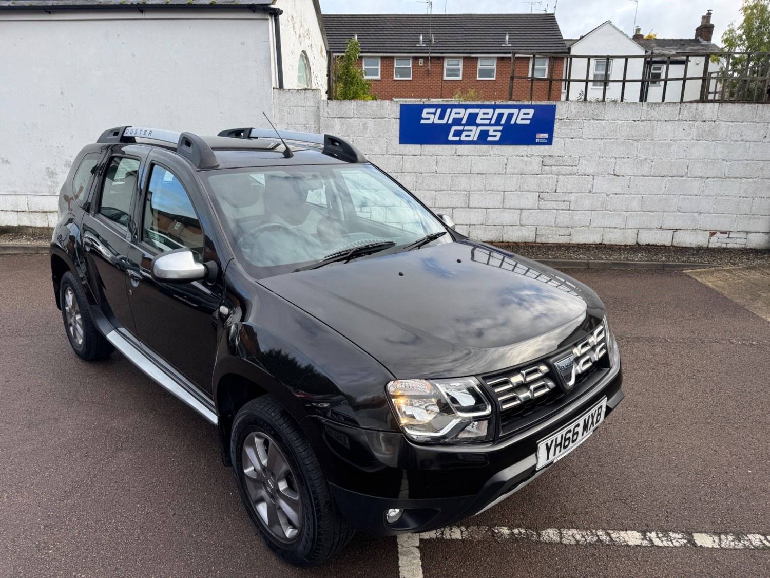 Dacia Duster Listing Image