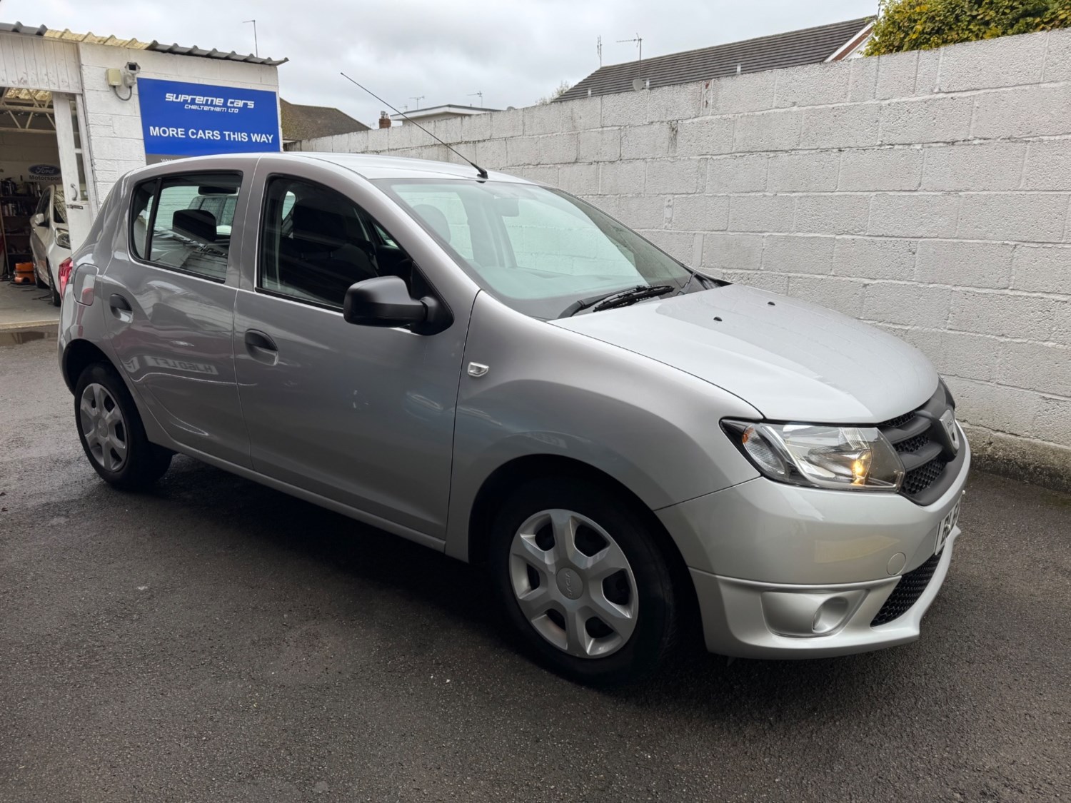 Dacia Sandero Listing Image