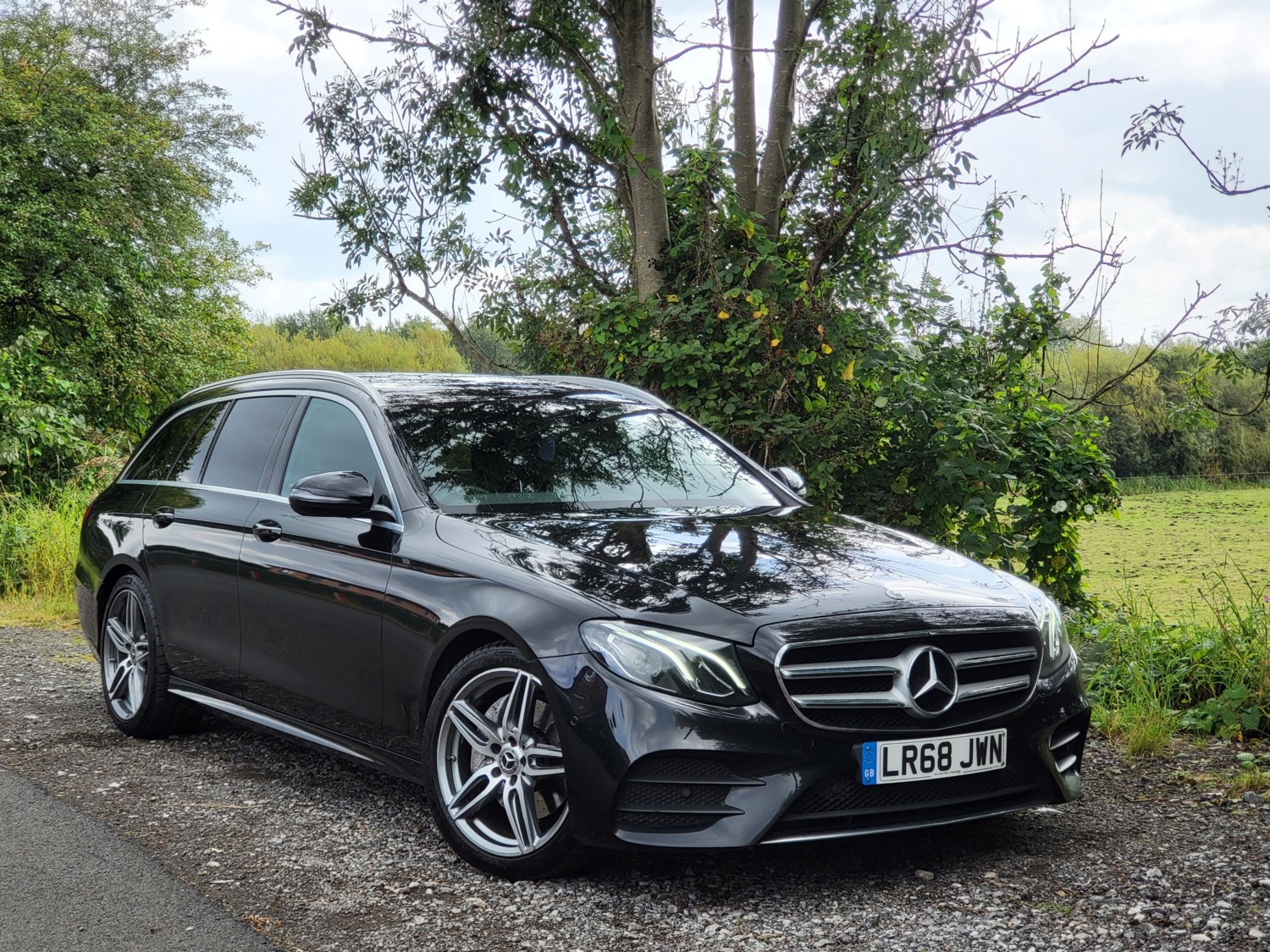 Mercedes-Benz E-Class Listing Image