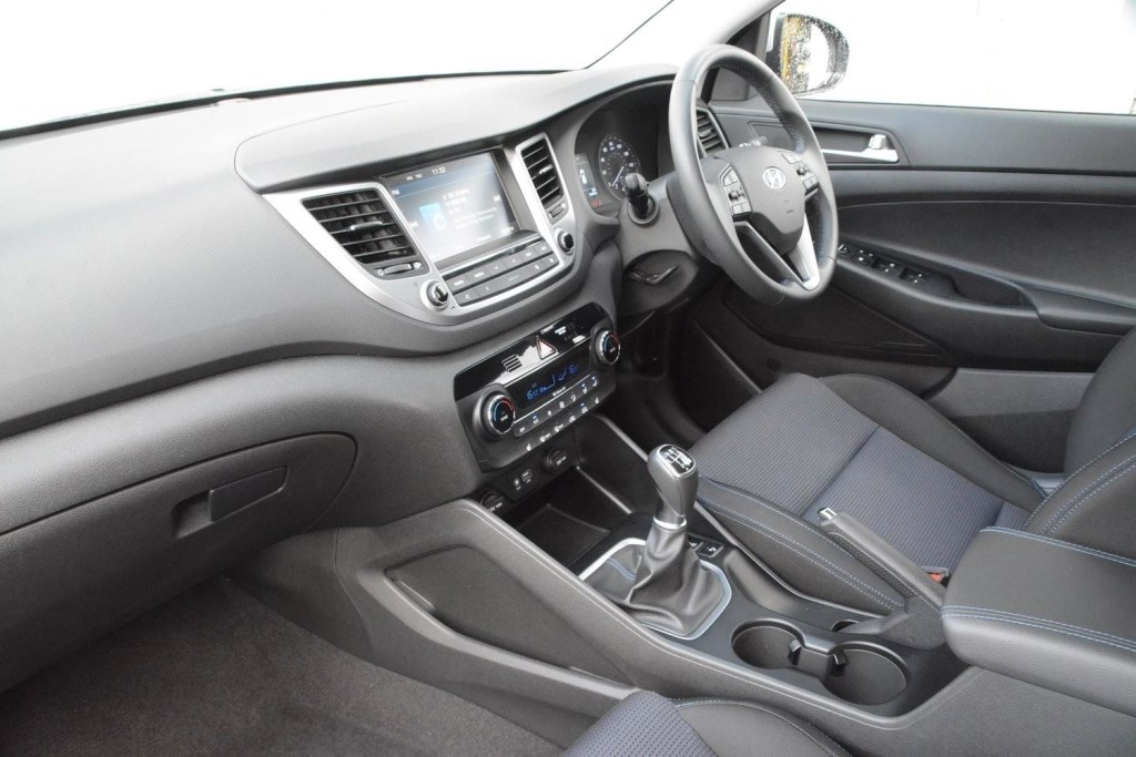 Hyundai TUCSON Listing Image