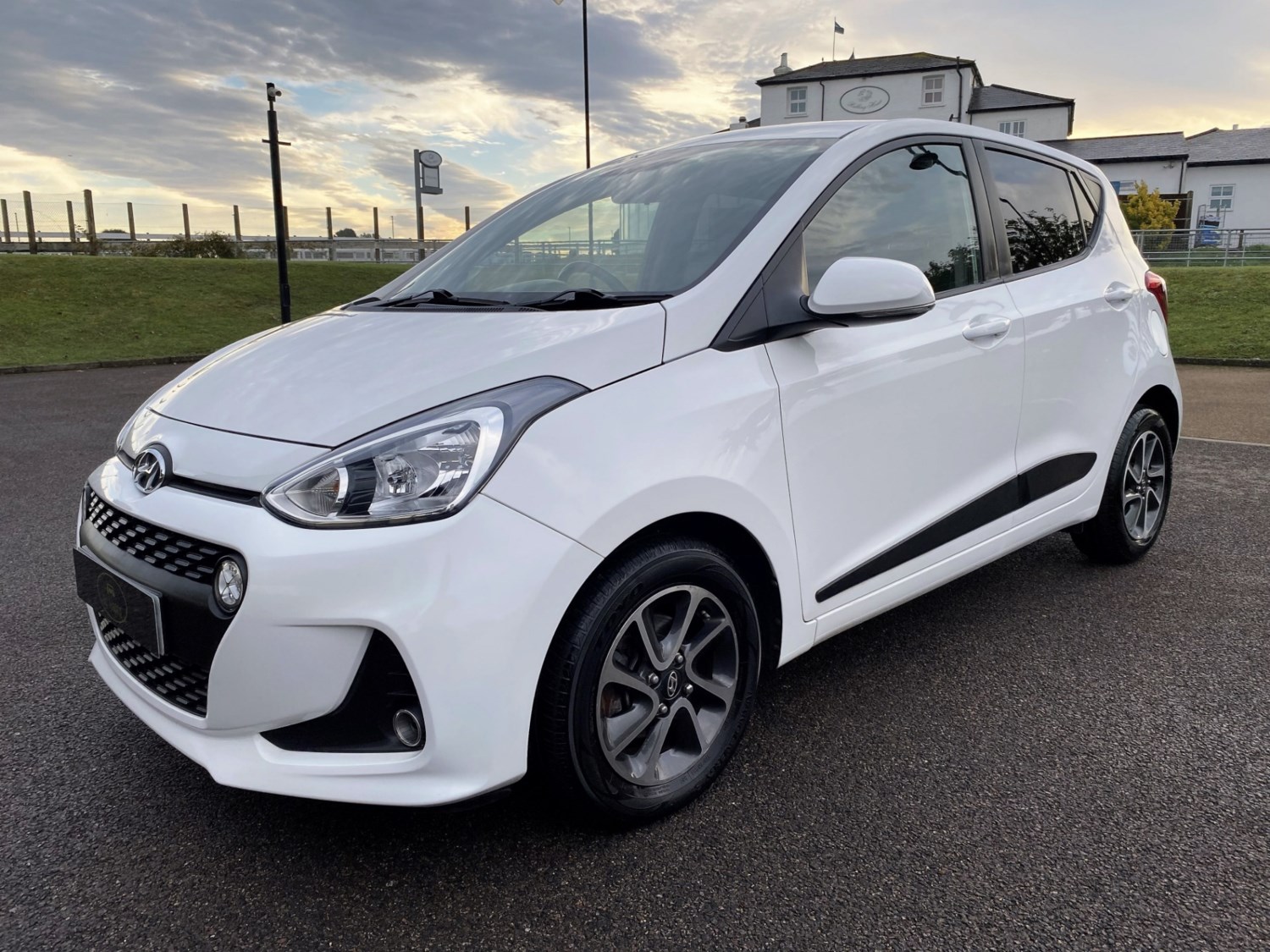 Hyundai i10 Listing Image