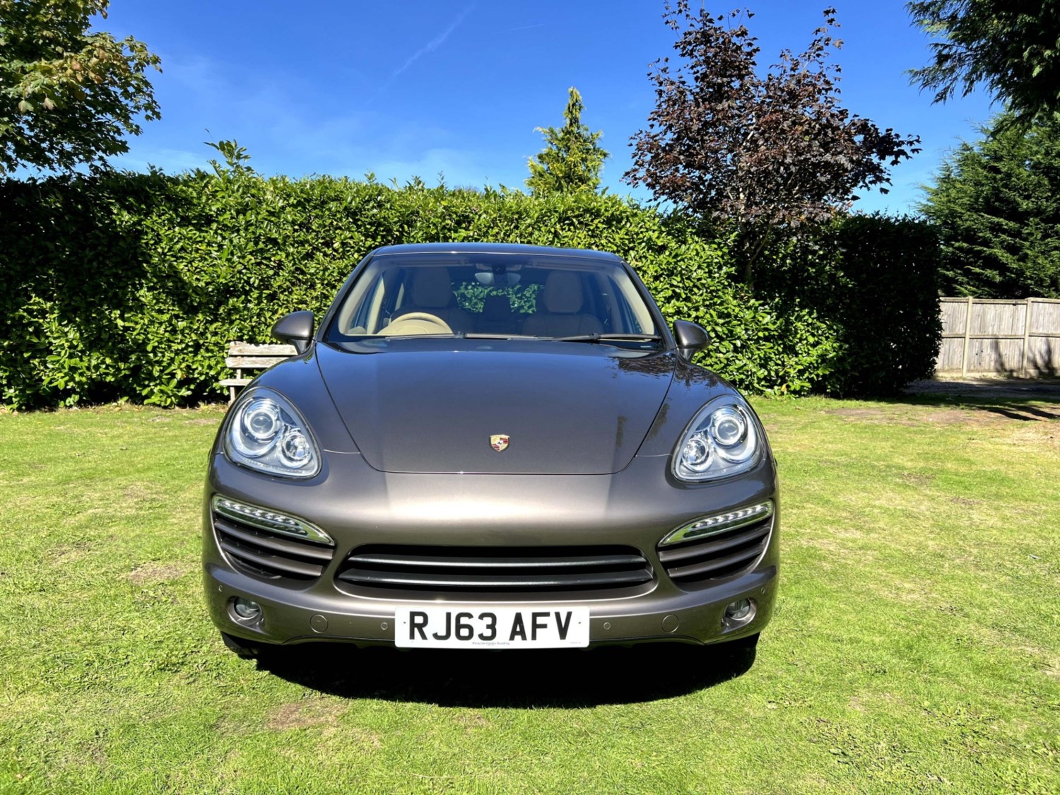 Porsche Cayenne Listing Image