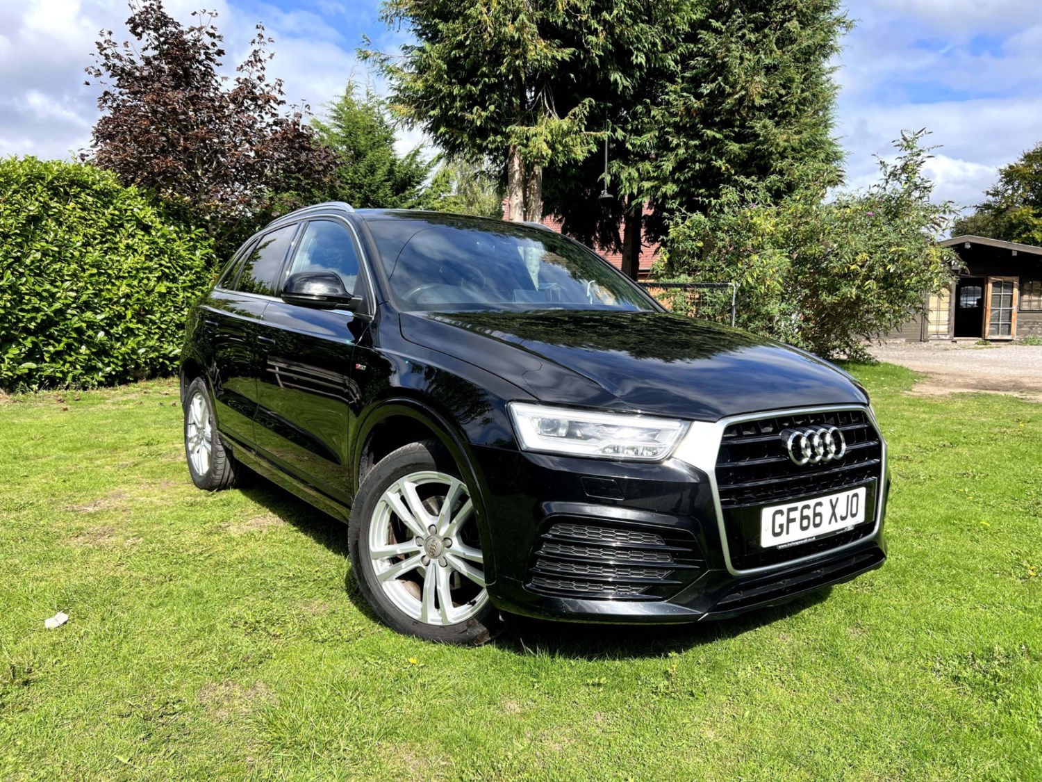 Audi Q3 Listing Image