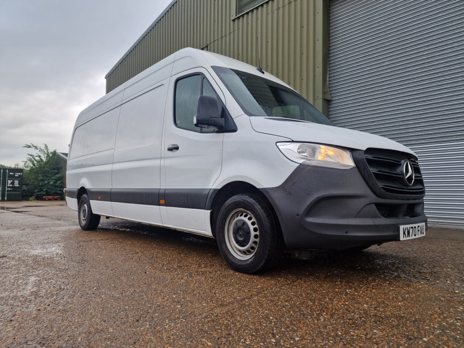 Mercedes-Benz Sprinter Listing Image