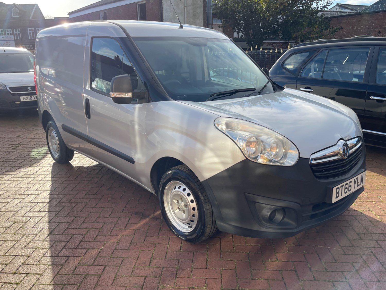 Vauxhall Combo Listing Image